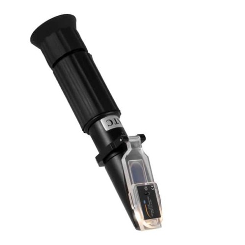 Refractometer with LED Lighting